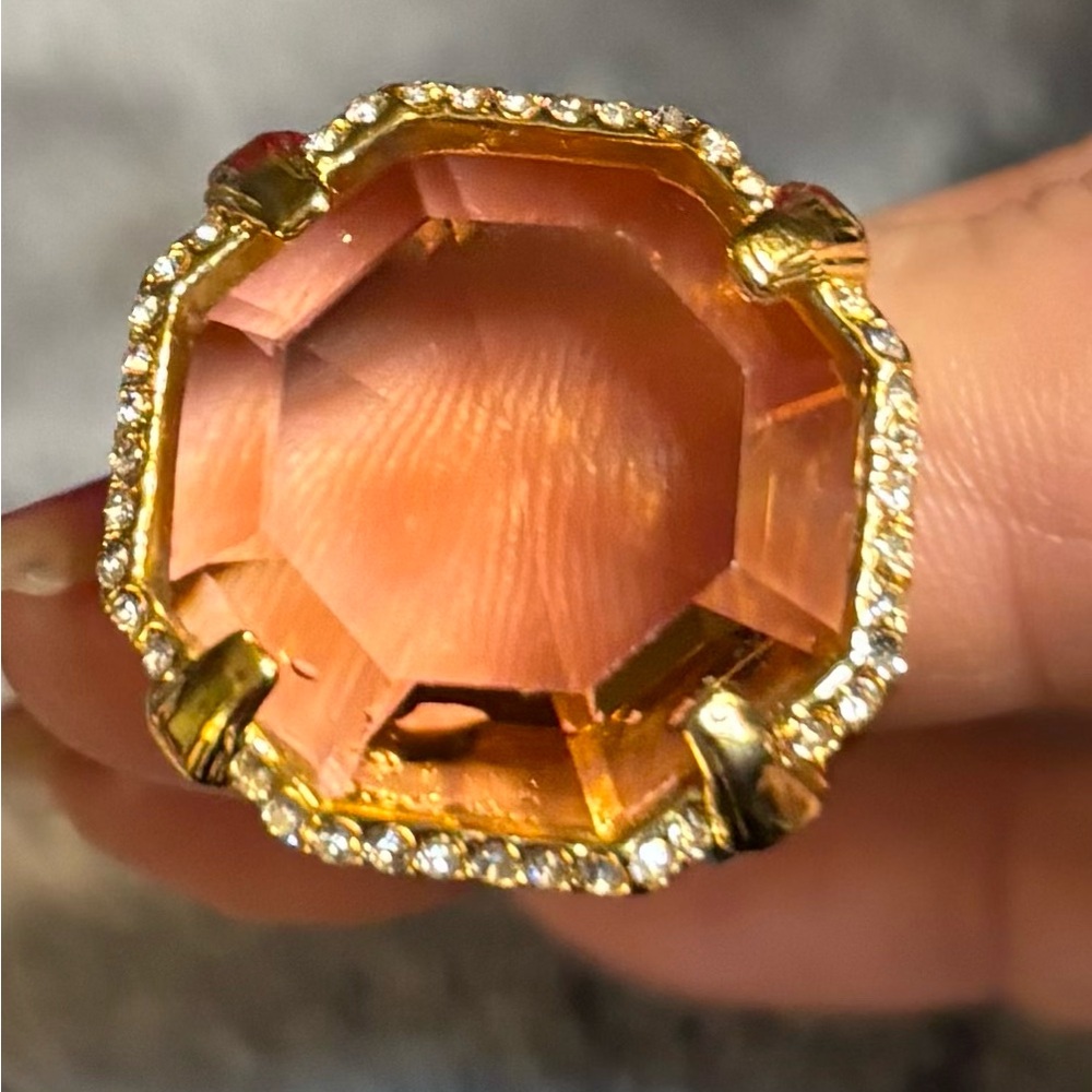 Elegant Gold and Salmon colored Gemstone Ring